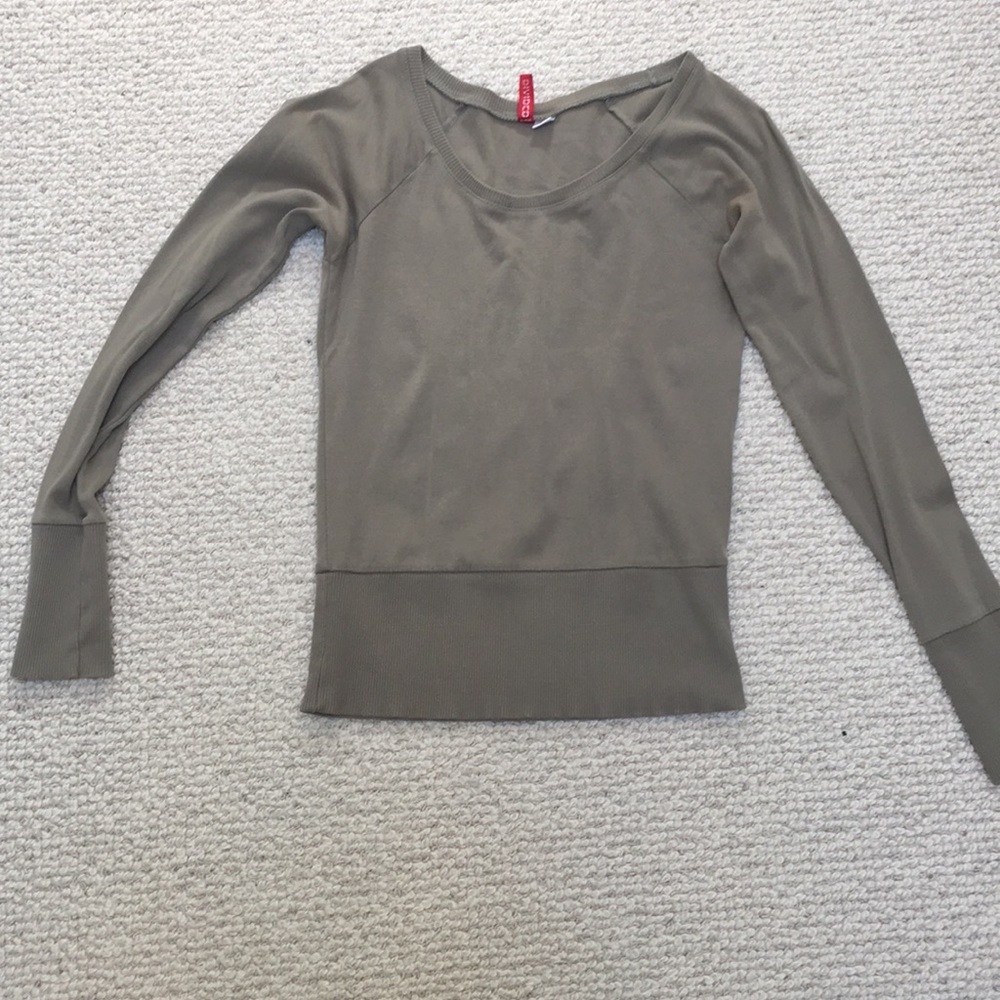 Super cute H&M top